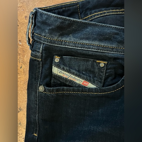 Diesel Larkee Jeans, super soft denim - Picture 4 of 4